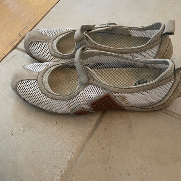 Merrill beige sneakers - Picture 2 of 6